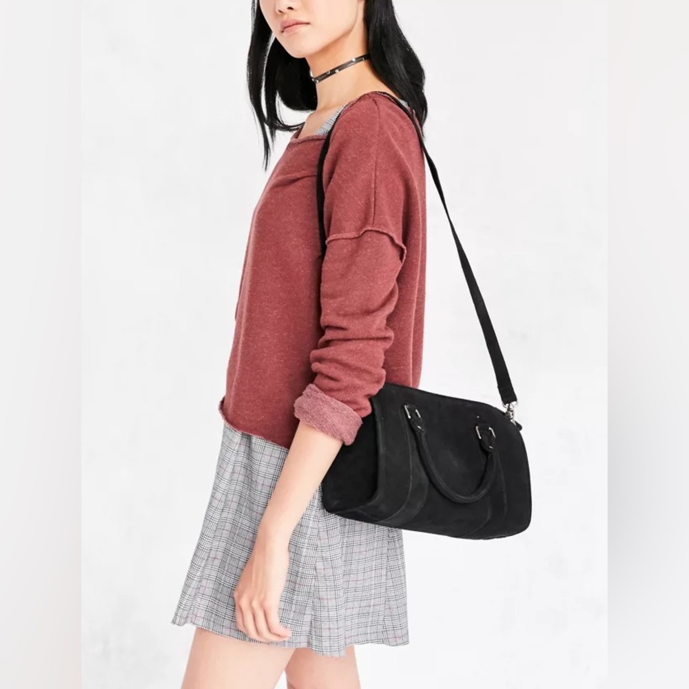 Urban‎ Outfitters Audrey Suede black Duffle crossbody Bag